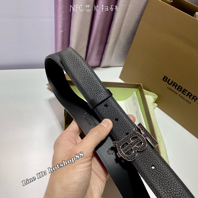 BURBERRY經典爆款皮帶 巴寶莉精緻專屬標識搭扣腰帶  jjp2689